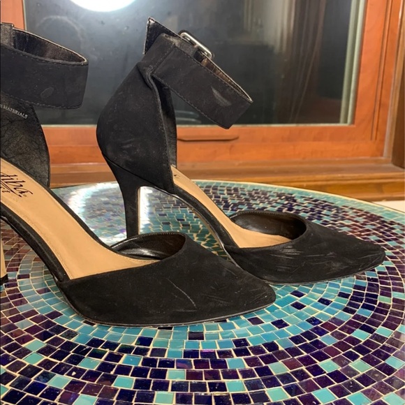 (SOLD) Ankle Strap Heels - Picture 11 of 11